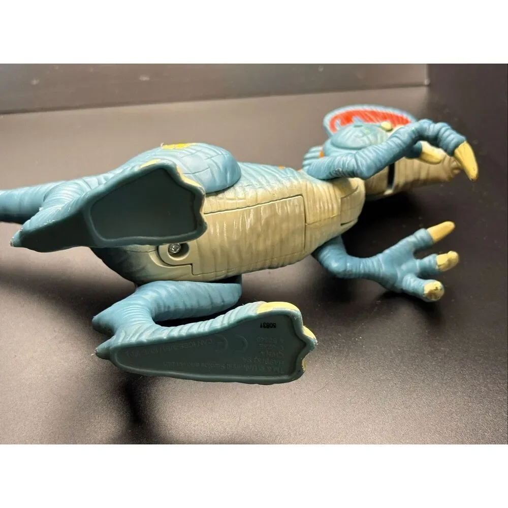 Playskool Heroes Jurassic World SFX Dilophosaurus JW Park Dinosaur Light Up Eyes